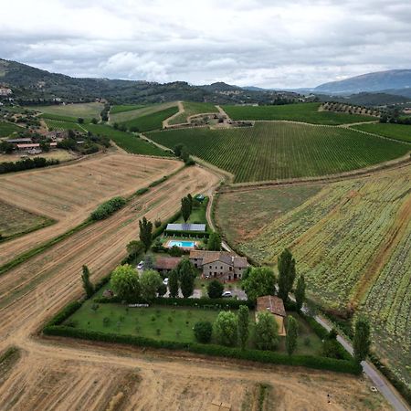 Casa Vacanze Vecchio Granaio Magione Exterior foto