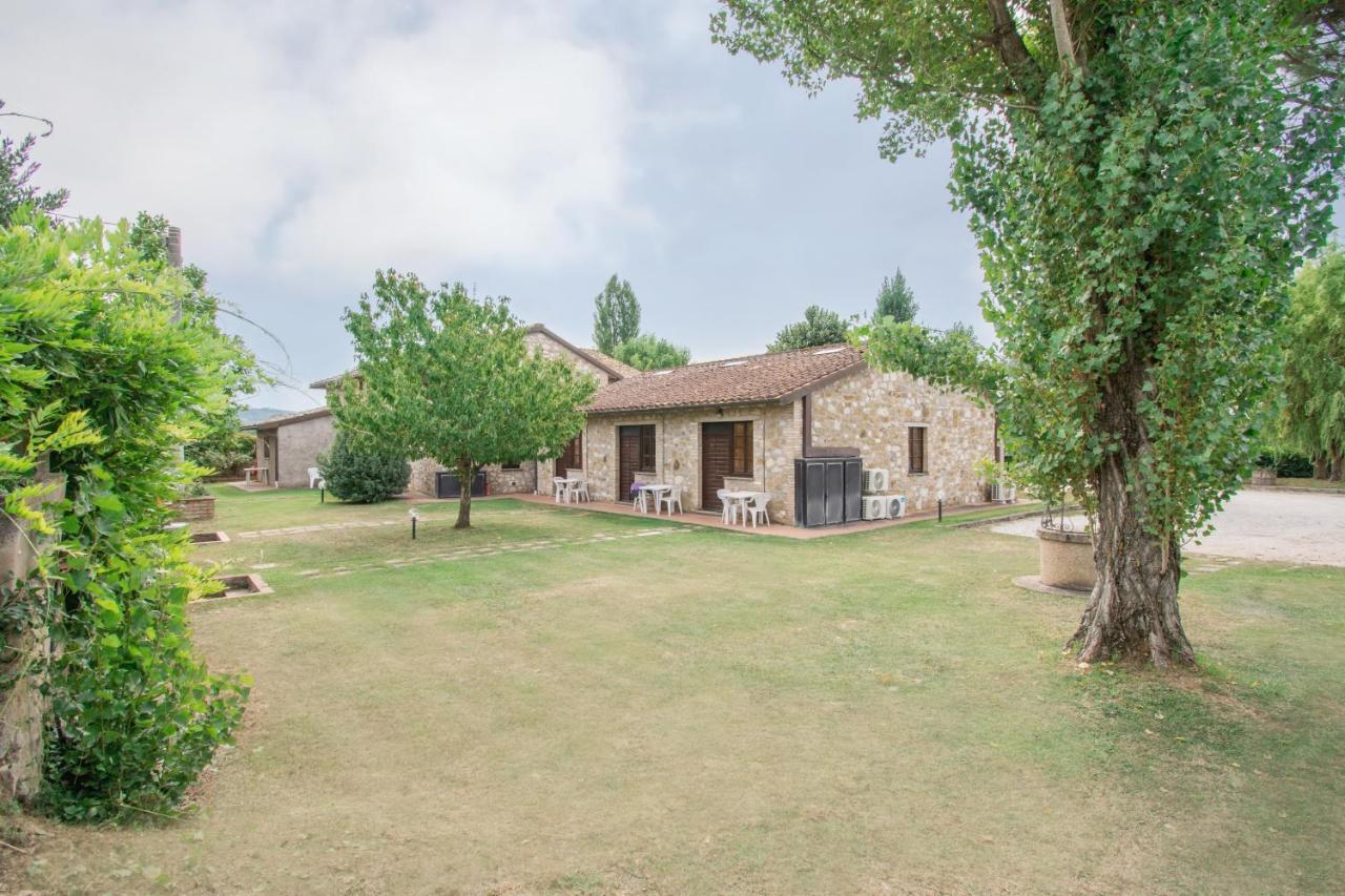 Casa Vacanze Vecchio Granaio Magione Exterior foto